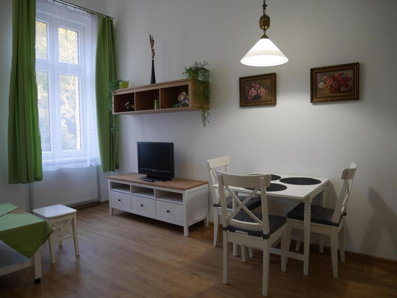 Moskevska 40 Apartment Karlovy Vary Luaran gambar