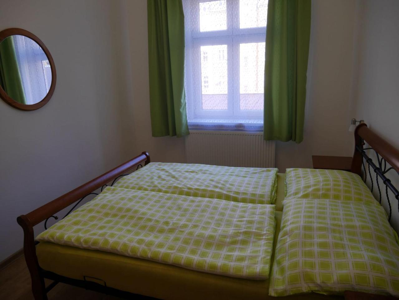 Moskevska 40 Apartment Karlovy Vary Luaran gambar