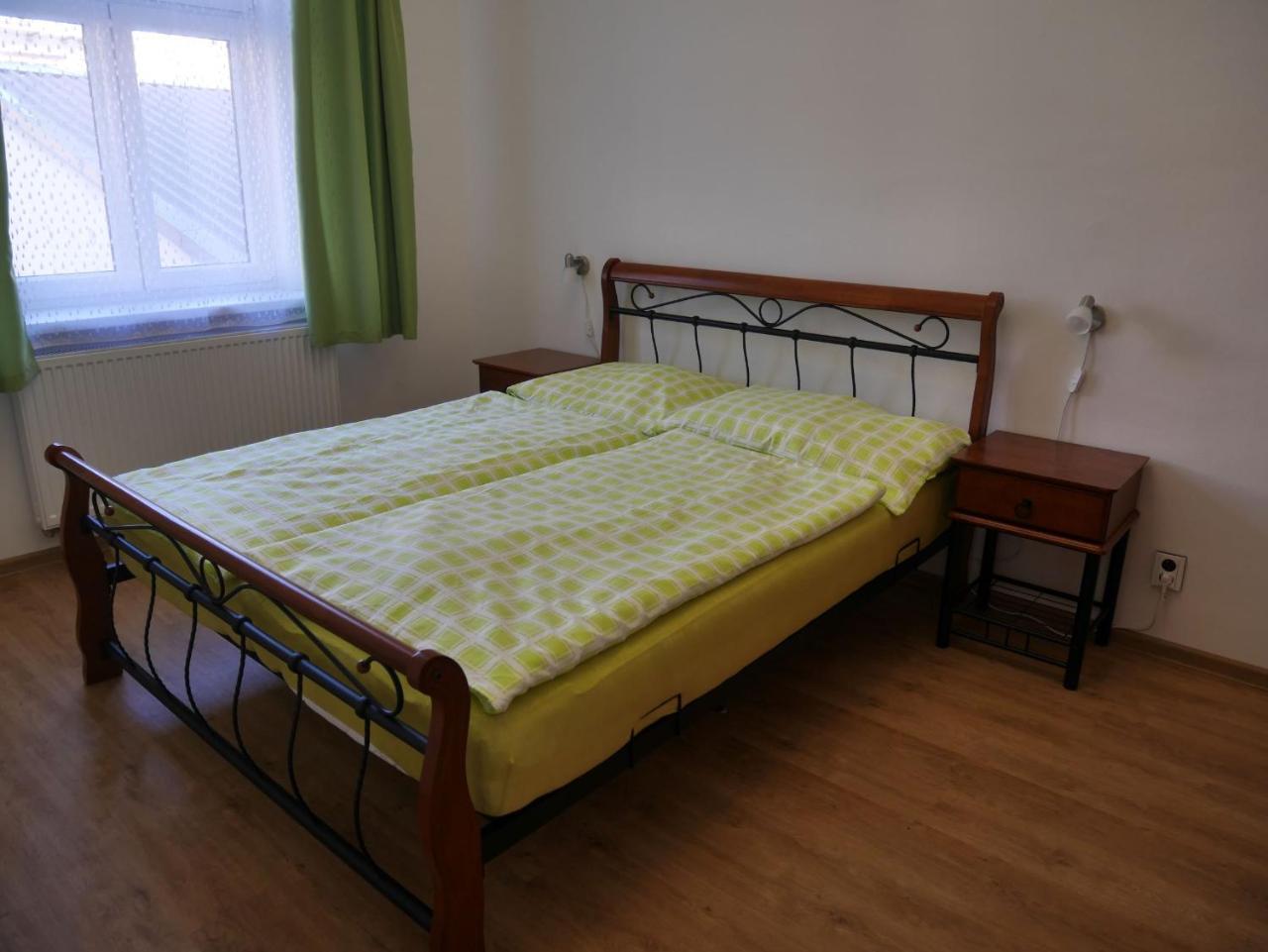 Moskevska 40 Apartment Karlovy Vary Luaran gambar