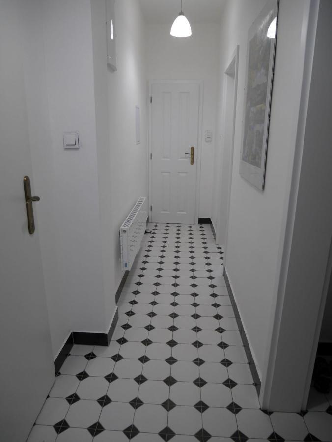 Moskevska 40 Apartment Karlovy Vary Luaran gambar